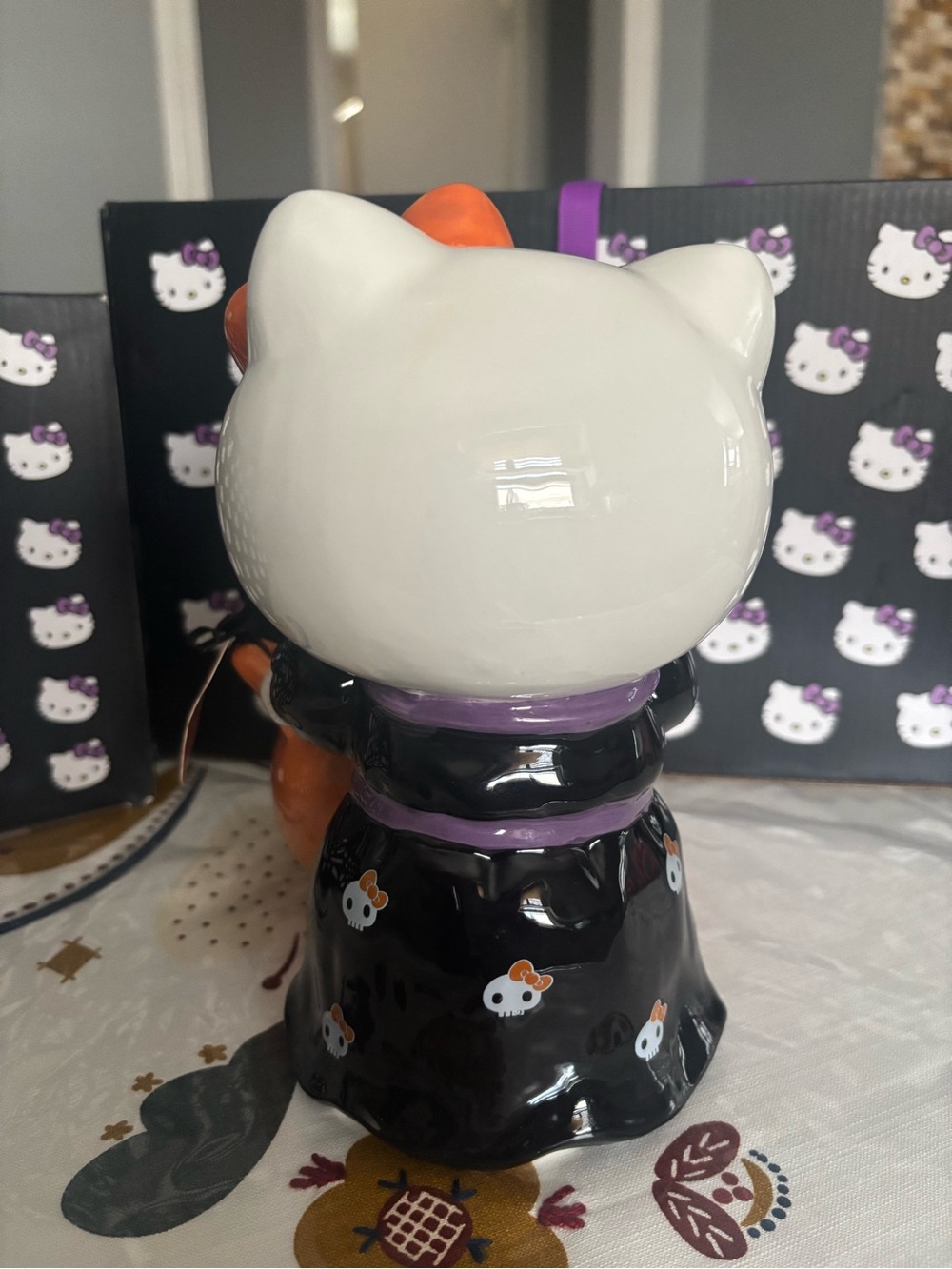 Sanrio Hello Kitty Halloween Pumpkin Treat Holder in Orange and White - Picture 4 of 6